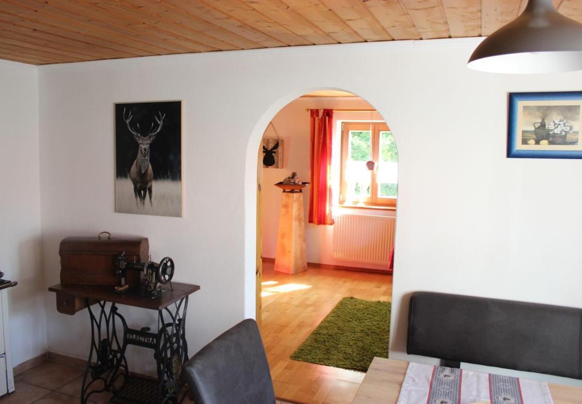 Ferienwohnung Brustmann Тайзендорф Екстериор снимка